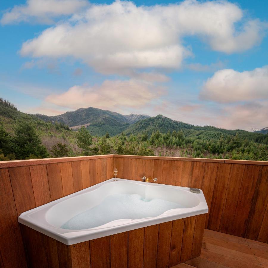 'Love' Hanmer Couples Retreat Limited Hanmer Springs Bagian luar foto